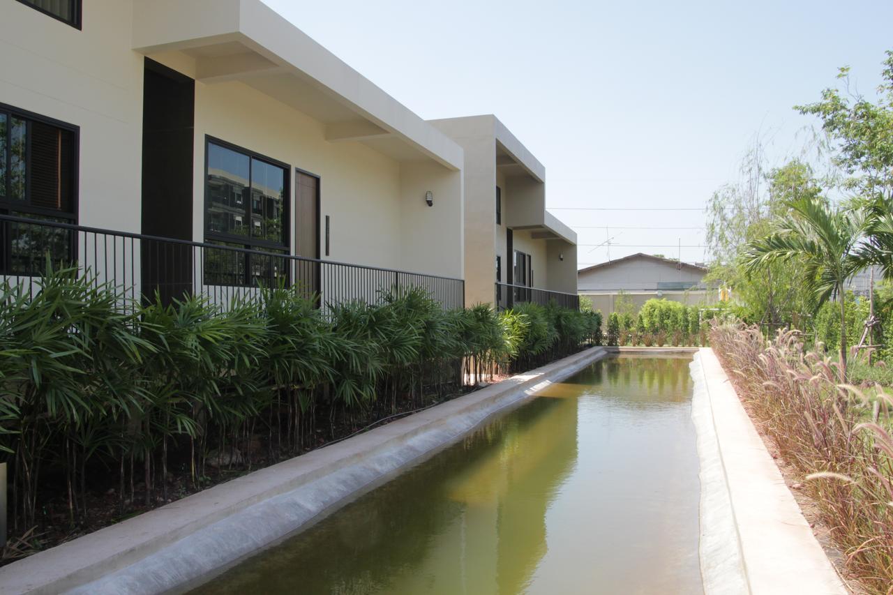 The Residence Thepkanjana Ban Khlong Krathum Baen Экстерьер фото